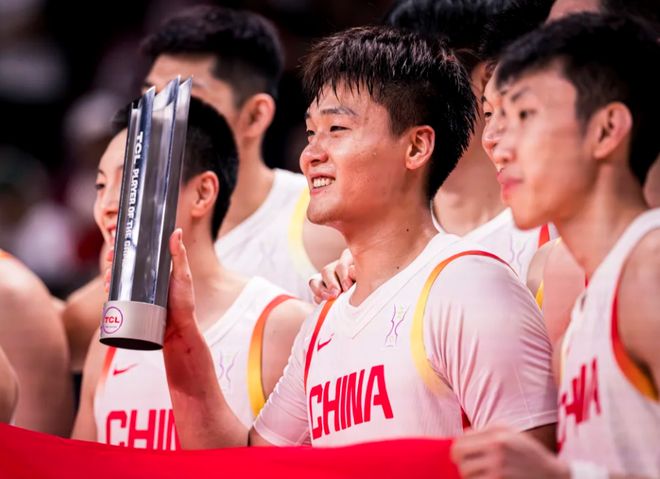 韩媒：14亿人见证王牌落泪 中国时隔20年客场入决赛 对澳已6连败