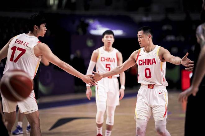 中国男篮最强对手来了！CCTV5直播，这次赛程真的非常紧密