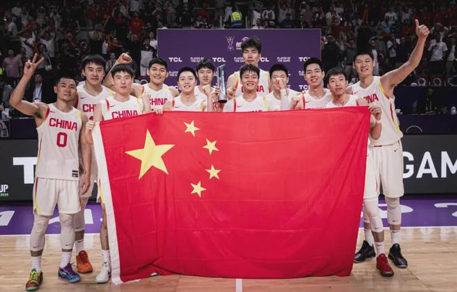 中国男篮击败新西兰！决赛传来四好一坏消息，郭士强赵睿霸气表态