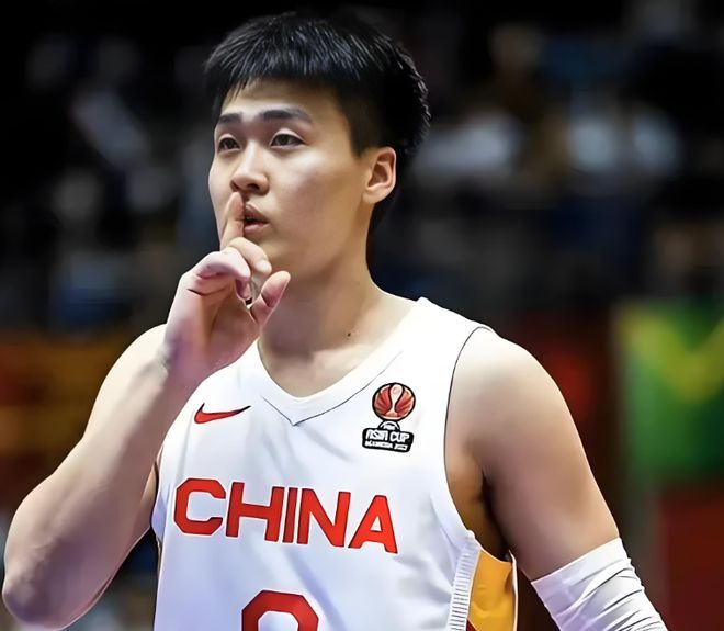 10中2，5中0！中国男篮无缘冠军，此2人应该要负责任
