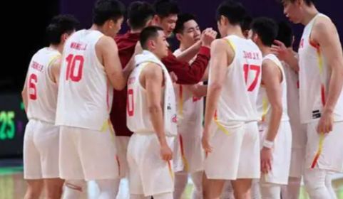中国男篮亚军：有憾但无悔，无可挑剔地燃尽了