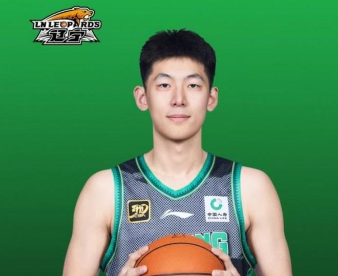 张陈治锋按CBA规定需签B类合同 最短1年最长5年 年薪至少要翻倍