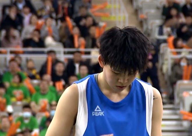 中国女篮头号黑马出炉！22岁1米74新星抢位，宫鲁鸣打造新利器？