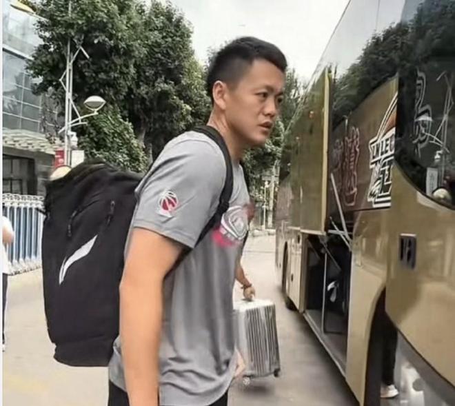 媒体人：姜宇星将在本周末四国邀请赛迎来加盟辽篮首秀