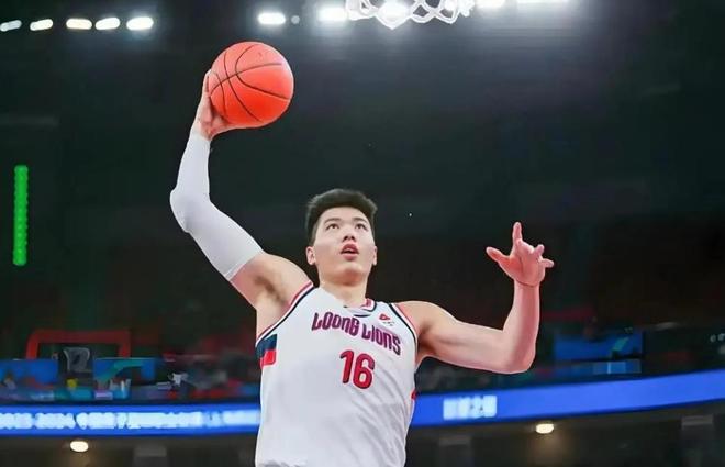 广东队3换1报价国手内线焦泊乔，任骏飞再打1年；多队争抢王俊杰
