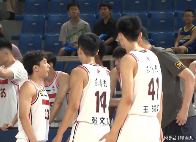 加强版胡金秋！广东内线“新王炸”正式上位，保底能进总决赛了！