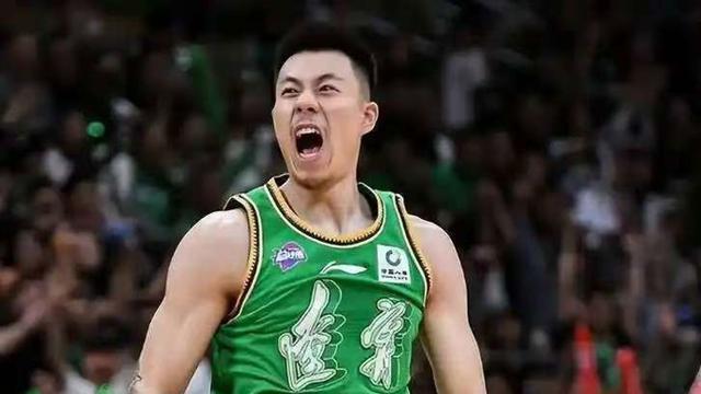 CBA休赛期现重磅交易！辽宁国手张镇麟加盟上海久事男篮
