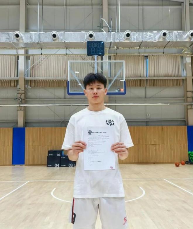杨瀚森学弟谢文政加盟山东 成淄博十一中第二位登陆职业赛场球员