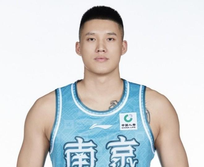 媒體人：曾繁日與吉林男籃已達(dá)成共識，11月窗口期有望加盟