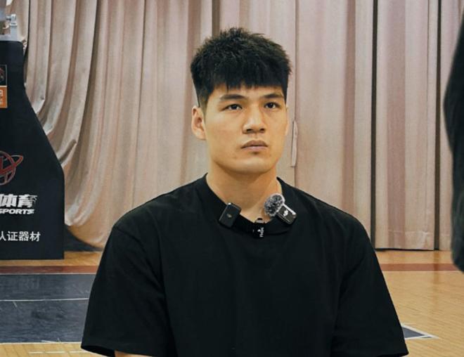 陈国豪：新赛季要降低期待，会尽全力帮助家乡球队取得好成绩