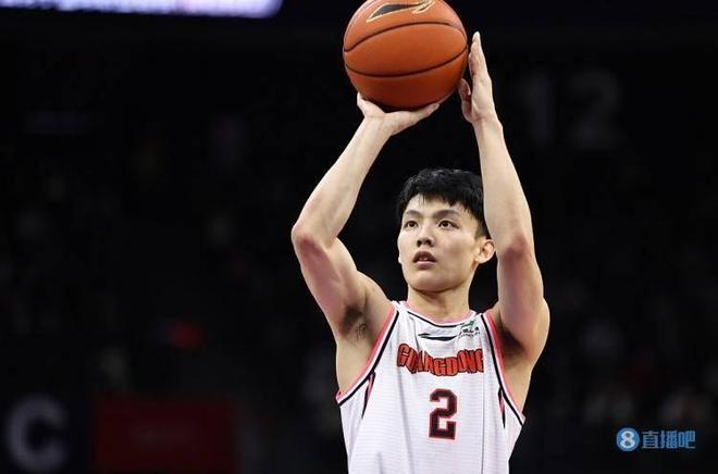 广东队战胜澳大利亚男篮！徐杰21分状态极佳，贺希宁飚三分雨