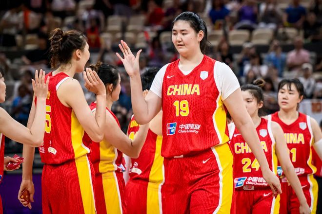 登陆WCBA！山东女篮不菲代价签约张子宇 媒体人直言可冲冠