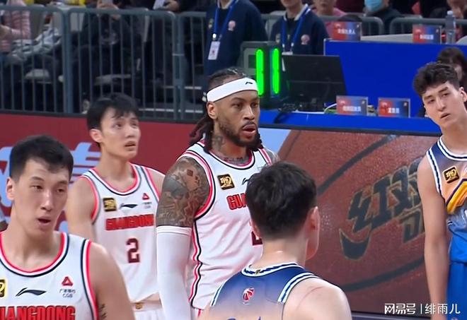 加强版胡明轩！广东“新分卫”打出身价，男篮得分王将驰援杜锋！