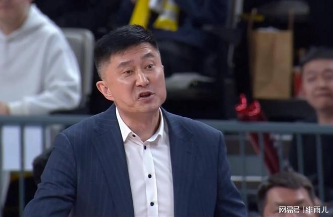 没他不行！男篮顶级锋卫打服杜锋，这可是广东队未来老大？