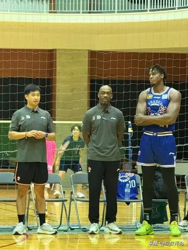曝上海放弃签约前NBA篮板王怀特塞德：36岁老白边难成冲冠拼图