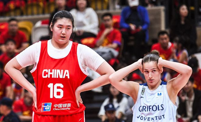 仅8分步履沉重+双塔失效！张子宇亚洲杯后退步 宫鲁鸣该怎么办？