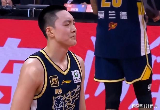 广东队的新领袖？CBA顶级锋线正式“上位”，朱芳雨全力倾囊相授