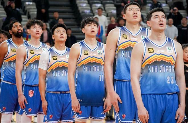 新疆男篮报价新外援，2米18内线悍将有望加盟，NBL场均18+12