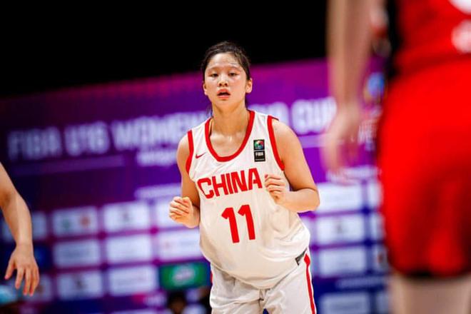 亚洲杯：中国U16女篮狂输日本21分吞首败 李沅珊20分仅20中5