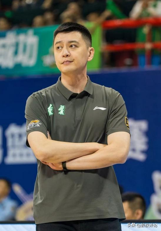 杨鸣：球员都在憋着一股劲儿 外界质疑和贬低一直伴随着这一支球队
