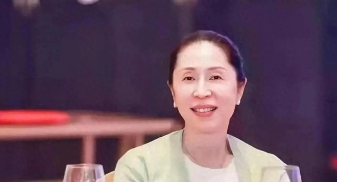 宫鲁鸣制定集训新计划，将从各俱乐部抽调精英，备战世界杯预选赛