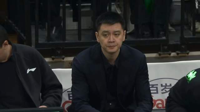 杨鸣试阵容，辽宁男篮双星撑起外线进攻 合砍28分 姜宇星变第7人