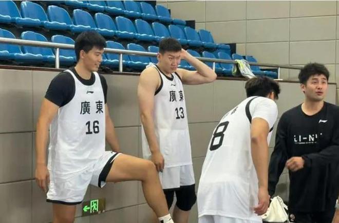 赵睿、周鹏回到广东队，10月份多场热身赛，杜锋全力备战全运会