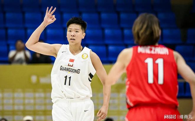 狂胜日本近30分！广东队“碾压”登顶亚冠联赛，郑薇打出最强一战