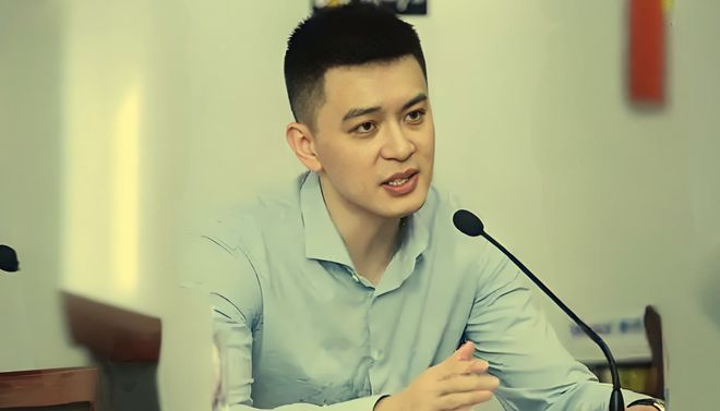 啥叫塔？赵继伟只休息1天主动加练，队长率先垂范，辽篮拒绝躺平