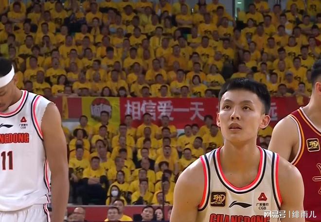 徐杰正式退出！广东男篮惨遭重创，杜锋大胜国家队强敌！