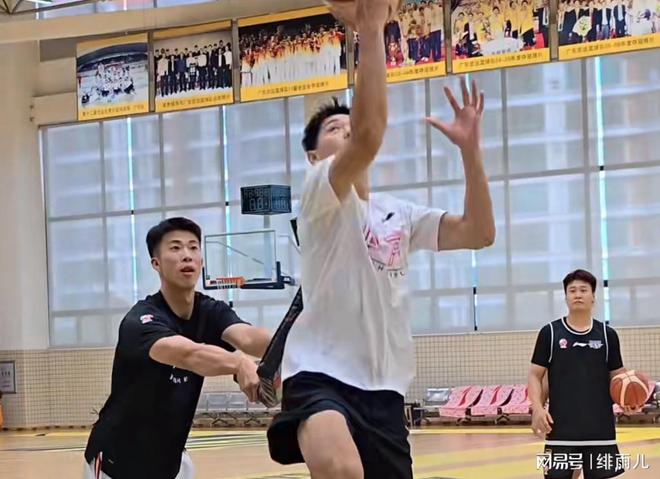 赵睿+胡明轩+崔永熙！广东全运会男篮正式集结，保送杜锋躺着夺冠