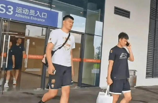 广东队全运会16人名单确定，郭昊文拒绝NBA合同，余嘉豪2+2被弃用