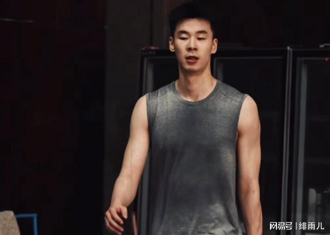 确认不去了！郭昊文拒绝NBA活塞队邀请，朱芳雨后第二人！