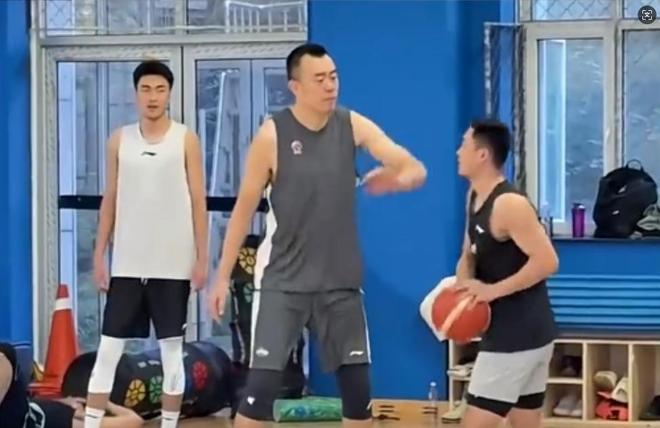 韓德君回歸遼寧合練，廣東全運會陣容齊整，陳國豪季前賽場均11分