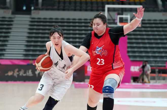 轰29+5！中国女篮2米01女版奥尼尔再爆发：宫鲁鸣明年招进她？