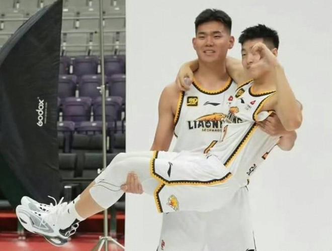 媒体人：被禁赛的两位辽篮小将加盟毕尔巴鄂，将参加U22联赛