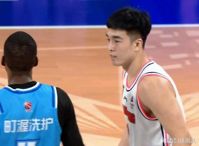 保底能進(jìn)總決賽！廣東隊12人大名單正式出爐，杜鋒棄用鋒線(xiàn)神射手