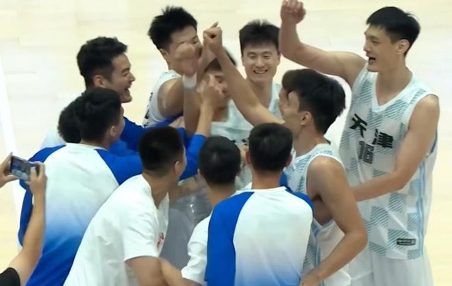 全运会：天津大胜吉林小组第二进八强 时德帅22分田雨25+9