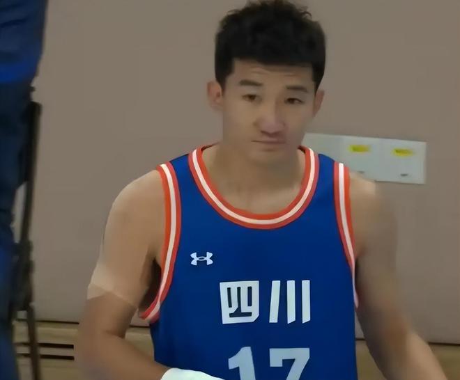 四川半场逆转辽宁！广厦三将齐爆，周琦打铁，辽宁3配角太关键！