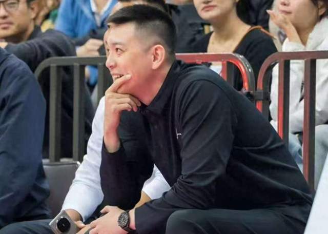 辽宁男篮VS江苏！布朗上演首秀，赵继伟缺席，杨鸣拒绝爆冷