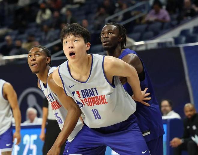 ESPN模拟选秀，杨瀚森第41顺位被勇士选中；崔永熙当面鼓励