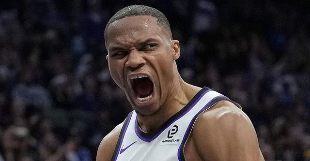 歷史后衛(wèi)籃板王！威少正式超越基德