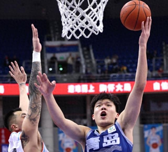 记者：从杨瀚森加盟青岛队第一天起，球队就决定要将其送到NBA