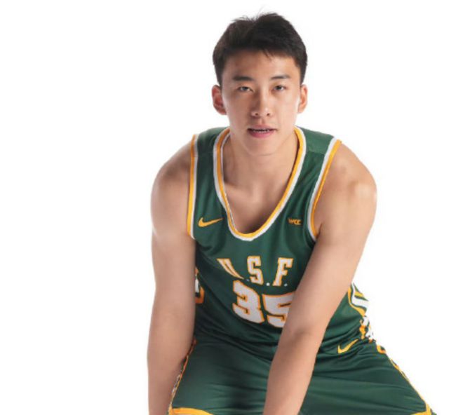 U22辽宁99-85山东，赛后3好消息！锋线+内线配置够，张峻豪好使！
