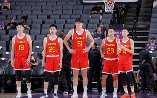 郭士强发愁！男篮3大前锋缺席，杨瀚森队友成首选，差点掀翻广厦