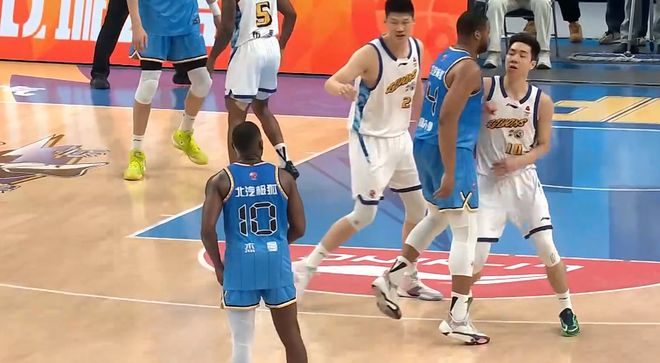 隨著廣東8輪全勝，廣廈送北京首敗，CBA最新積分榜有變：榜首易主