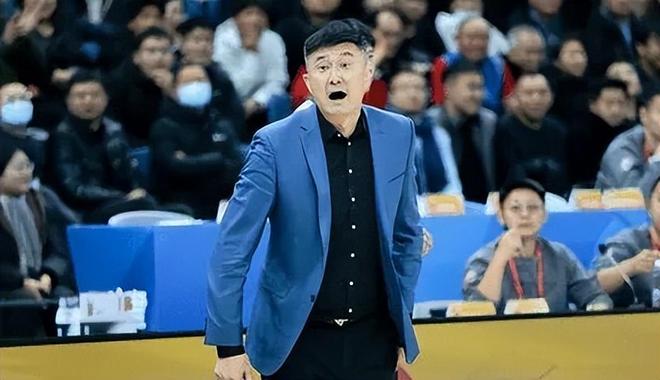 勝天津發(fā)布會！杜鋒談奎因傷勢，大篇幅談小將渴望能珍惜機(jī)會！