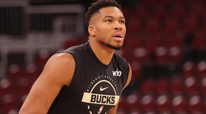 字母哥：我想在NBA打到36-38岁，然后回到希腊结束职业生涯