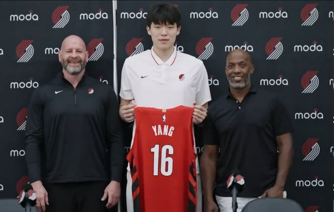 开拓者大胜勇士却让小杨陷入危机?名记一句话点出杨瀚森当下困境