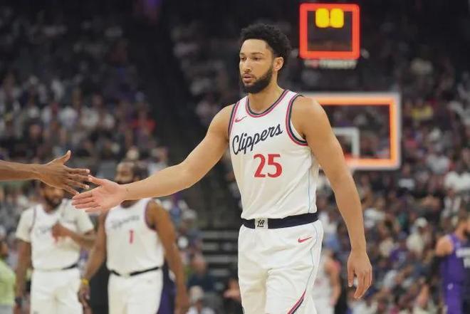 过去10年中最被高估的10名NBA球员，威少西蒙斯乔治入选